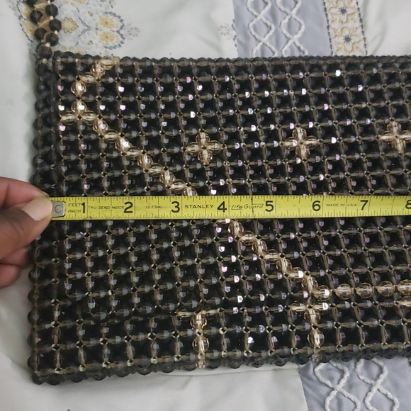 A evening bag - Picture 3 of 8